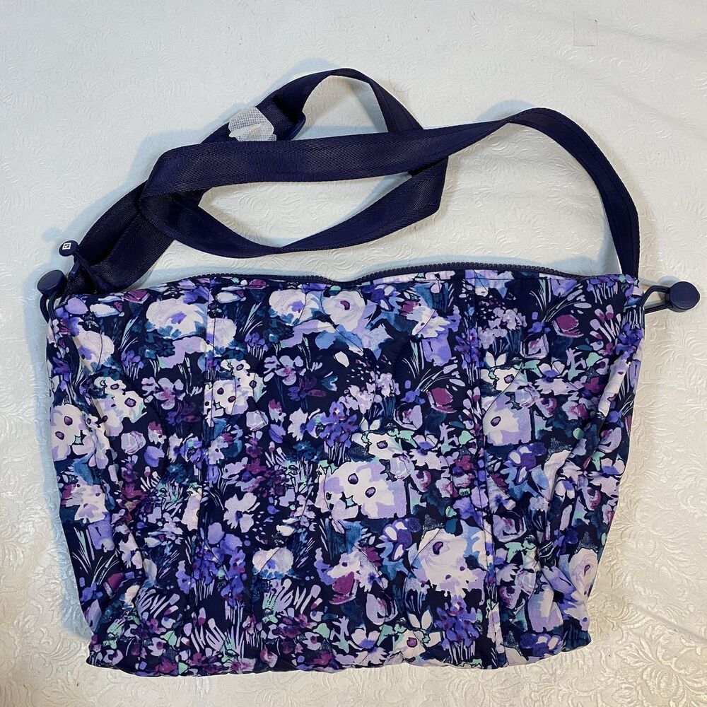 Vera Bradley Featherweight Crossbody Bag Artist's Garden - Picture 3 of 10